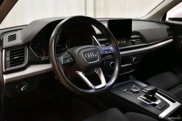 Audi Q5 – Image 10