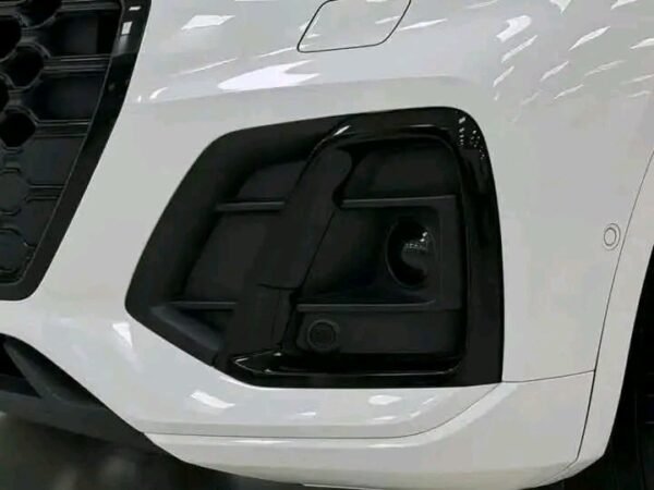 Audi Q5 40 – Image 17