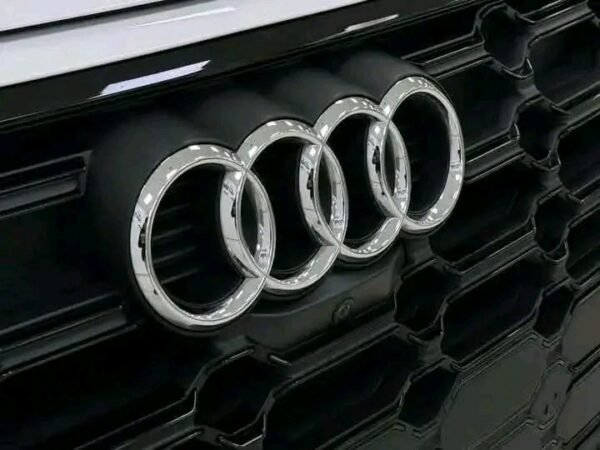 Audi Q5 40 – Image 19