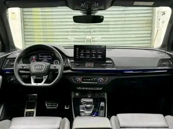 Audi Q5 40 – Image 14