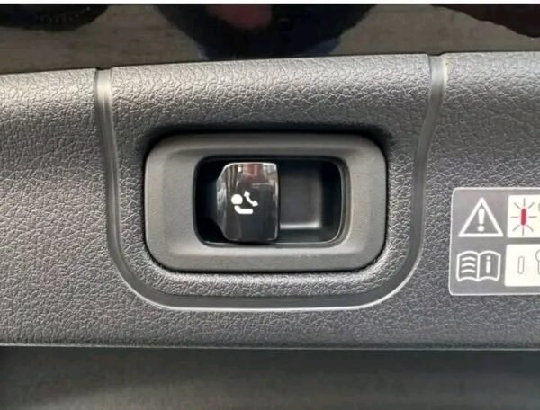 Mercedes-Benz C 220 – Image 16