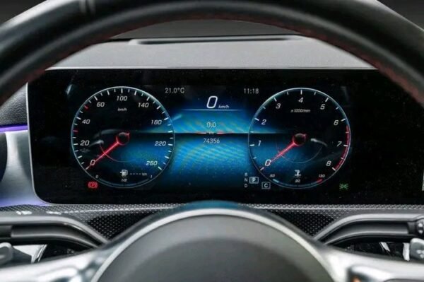 Mercedes-Benz CLA – Image 23