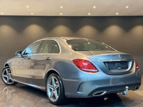 Mercedes-Benz C-Klasse – Image 19