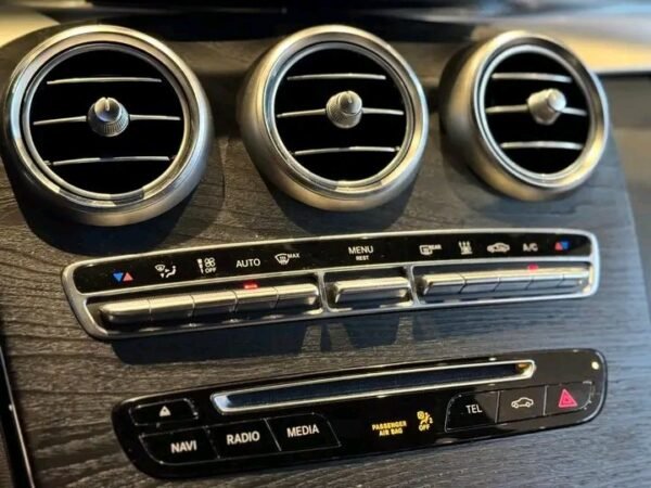 Mercedes-Benz C-Klasse – Image 17
