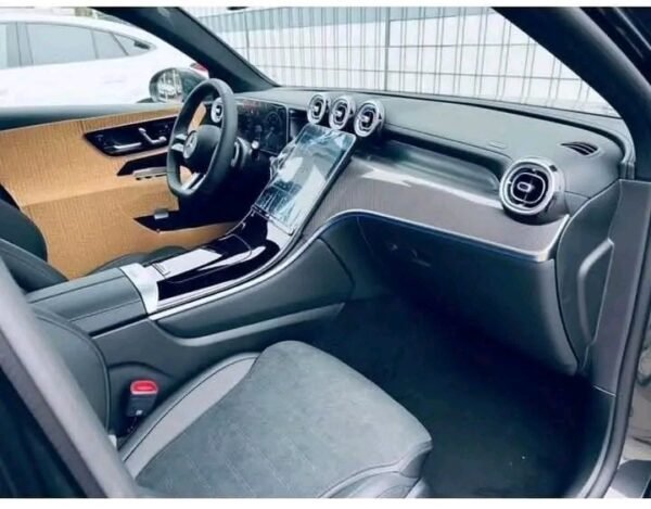 Mercedes-Benz GLC – Image 10