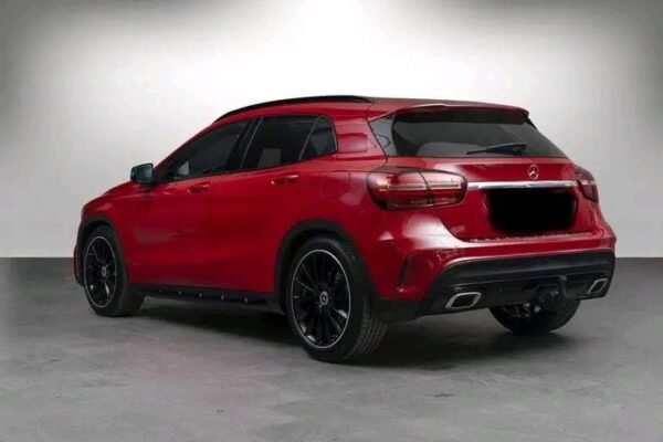 Mercedes-Benz GLA – Image 21