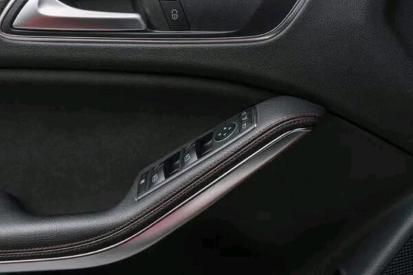 Mercedes-Benz GLA – Image 2