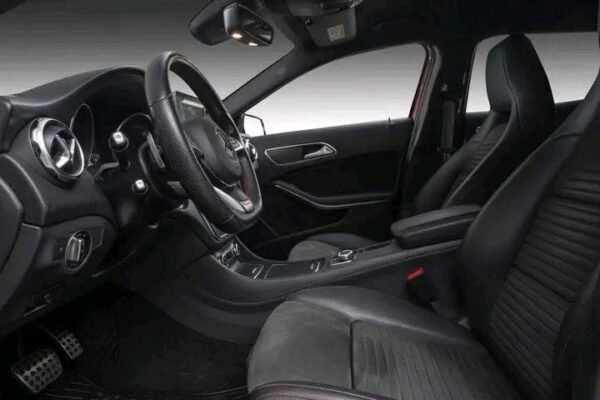 Mercedes-Benz GLA – Image 18