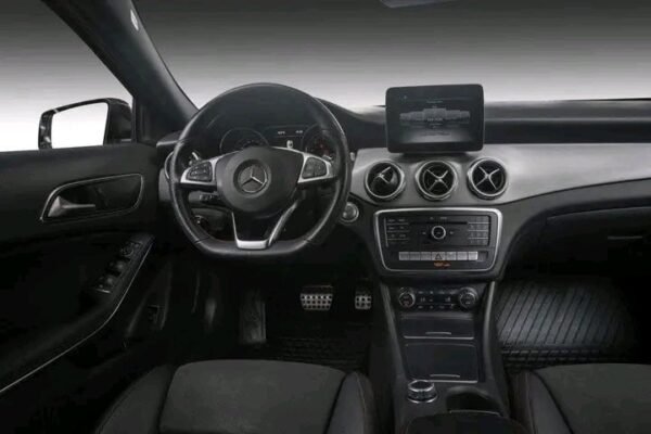 Mercedes-Benz GLA – Image 14