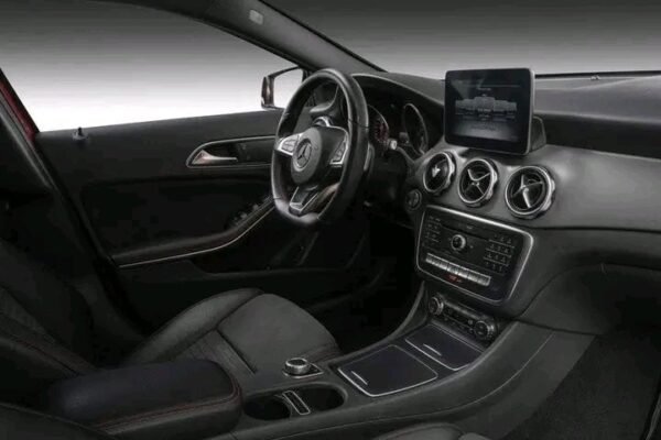 Mercedes-Benz GLA – Image 8