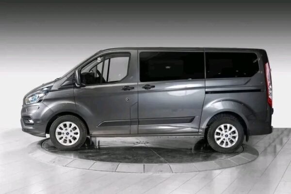 Ford Tourneo Custom – Image 14