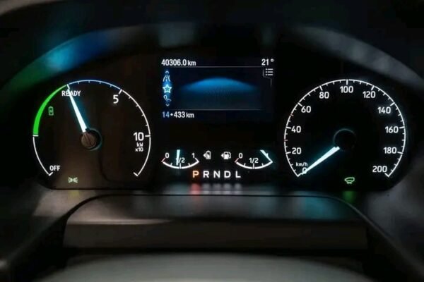 Ford Tourneo Custom – Image 10