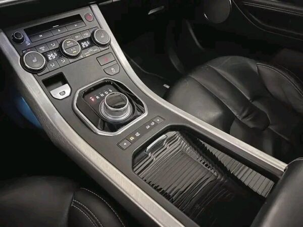 Land Rover Range Rover Evoque – Image 12