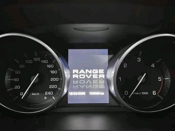 Land Rover Range Rover Evoque – Image 9