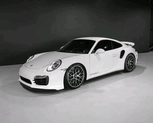 Porsche 911 Turbo S