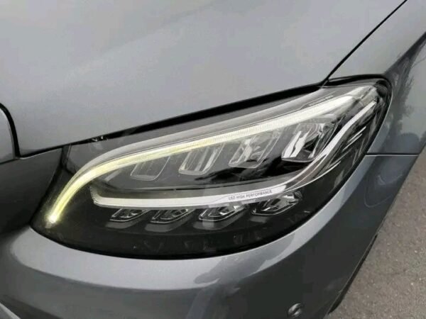 Mercedes-Benz C 220 – Image 12