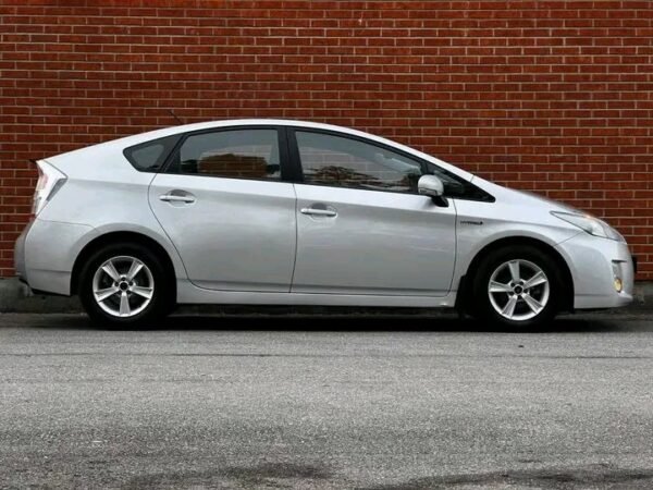 Toyota Prius – Image 14