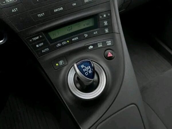 Toyota Prius – Image 6