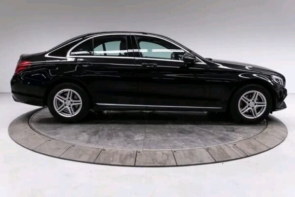 Mercedes-Benz C-Klasse – Image 10
