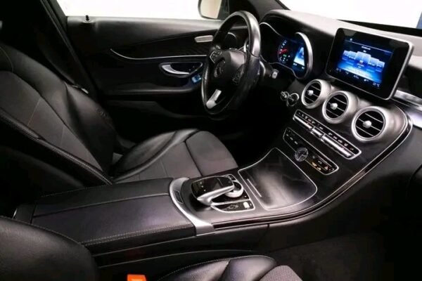 Mercedes-Benz C-Klasse – Image 9