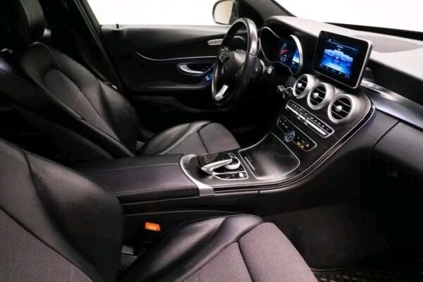 Mercedes-Benz C-Klasse – Image 8