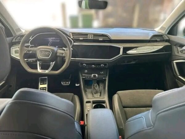 Audi RSQ3 – Image 8