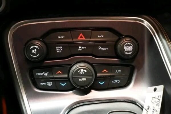Dodge Challenger Shaker – Image 14