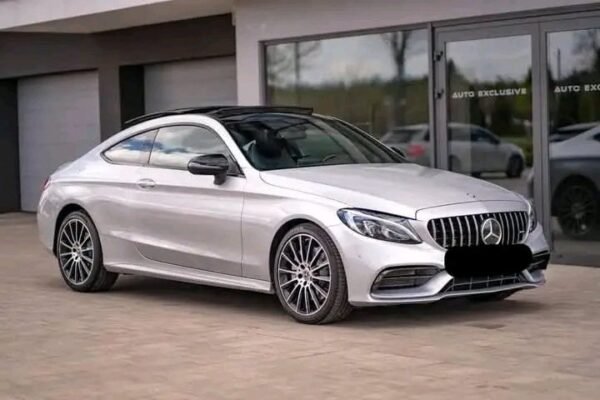 Mercedes-Benz C-Class 300 – Image 11