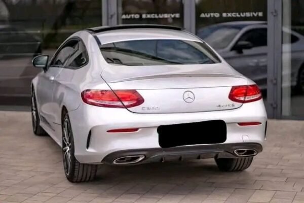 Mercedes-Benz C-Class 300 – Image 18