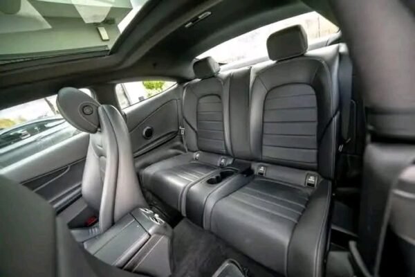Mercedes-Benz C-Class 300 – Image 23
