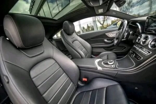 Mercedes-Benz C-Class 300 – Image 14