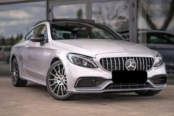 Mercedes-Benz C-Class 300 – Image 22