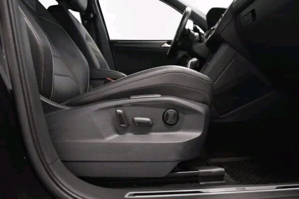 Volkswagen Tiguan R-LINE – Image 27