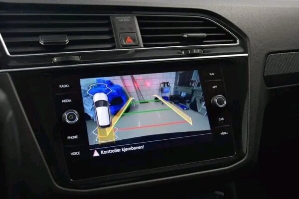 Volkswagen Tiguan R-LINE – Image 4