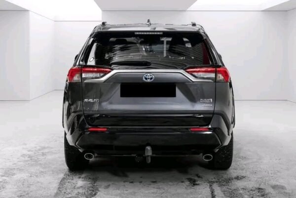 Toyota RAV4 Plug-in Hybrid – Image 19