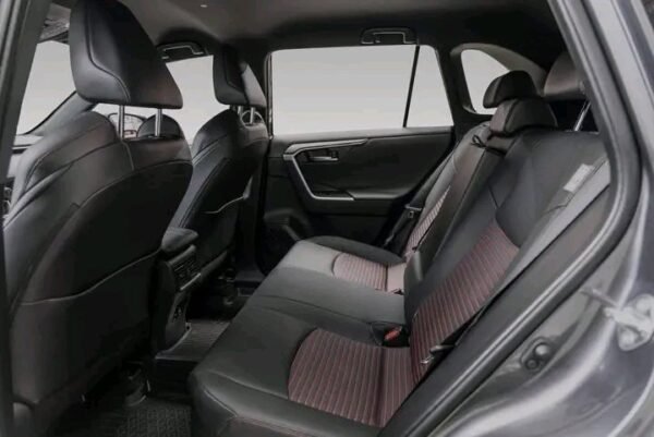 Toyota RAV4 Plug-in Hybrid – Image 18
