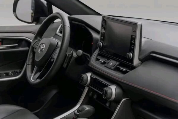 Toyota RAV4 Plug-in Hybrid – Image 14
