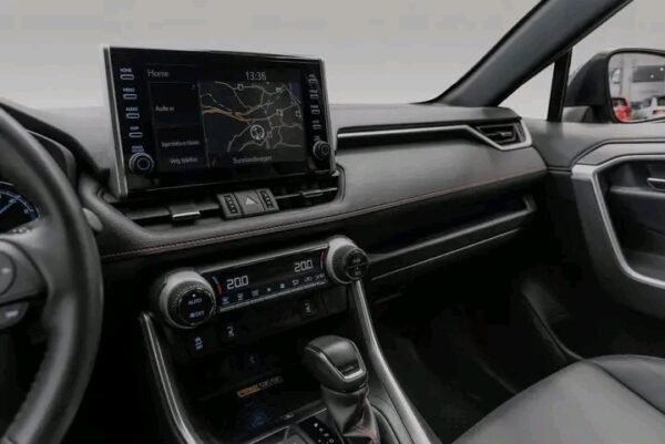 Toyota RAV4 Plug-in Hybrid – Image 3
