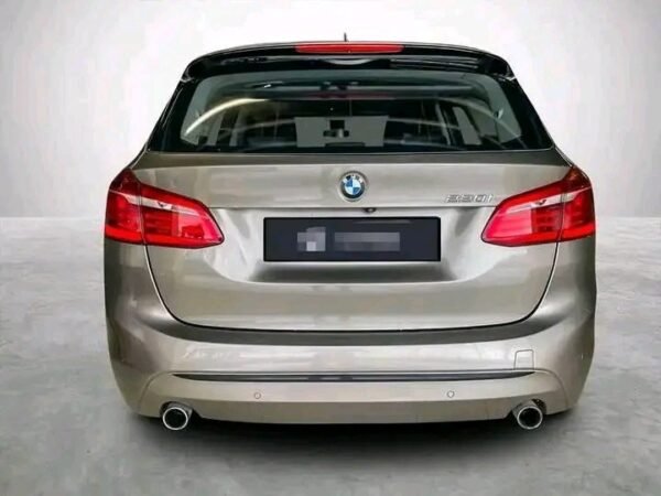 BMW 2 Series – Image 9