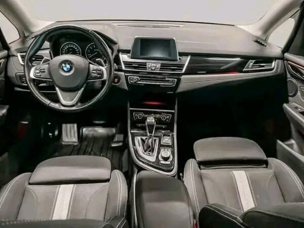 BMW 2 Series – Image 10