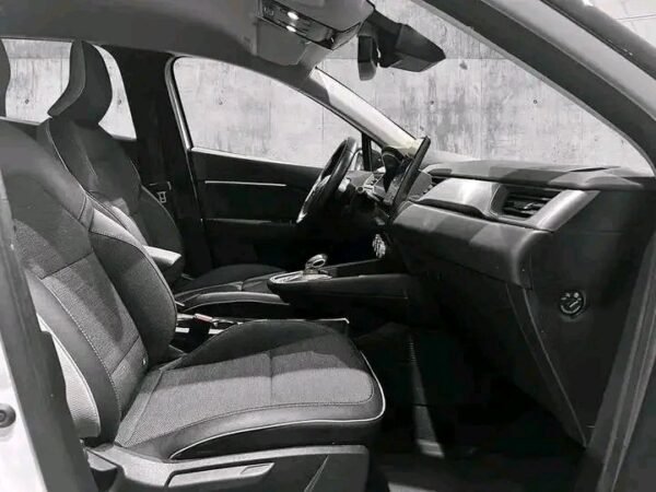 Renault Captur – Image 11