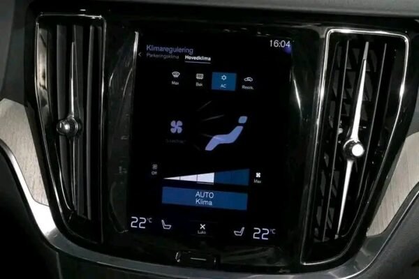 Volvo V60 T8 AWD – Image 14