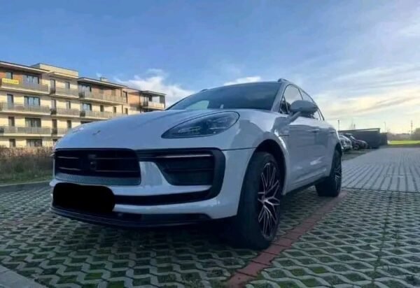 Porsche Macan – Image 13