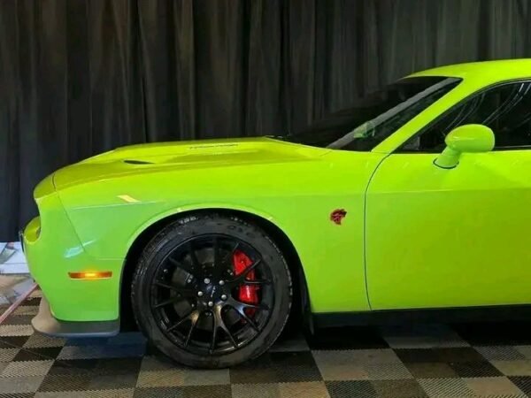 Dodge Challenger SRT – Image 13