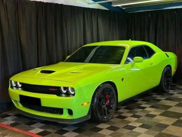 Dodge Challenger SRT – Image 12