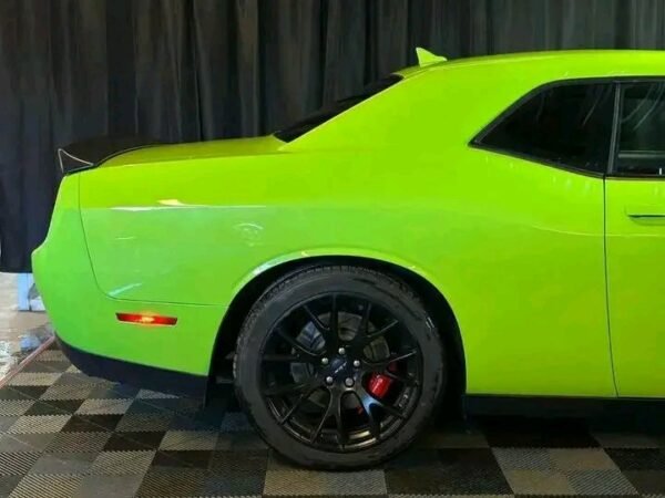 Dodge Challenger SRT – Image 6