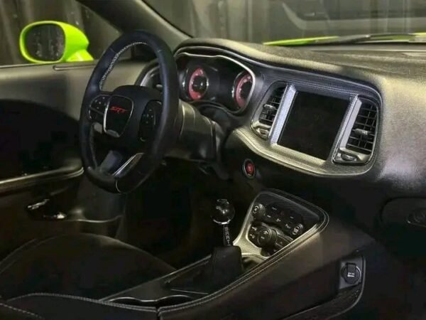 Dodge Challenger SRT – Image 5