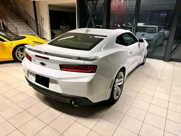 Chevrolet Camaro – Image 11