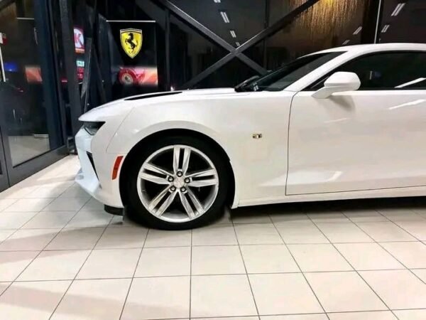 Chevrolet Camaro – Image 5