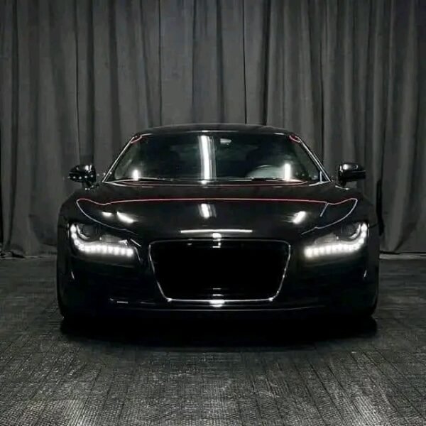Audi R8 4.2 – Image 21